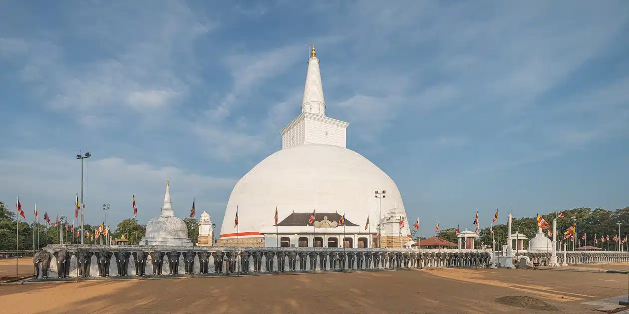 Turismo en Sri Lanka Ruwanwelisaya Stupa