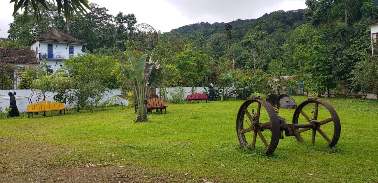 Viajar a Santo Tomé y Príncipe Roça São João dos Angolares. Foto de Google Maps de Miss Ana Cat Viajar a Santo Tomé y Príncipe Roça São João dos Angolares