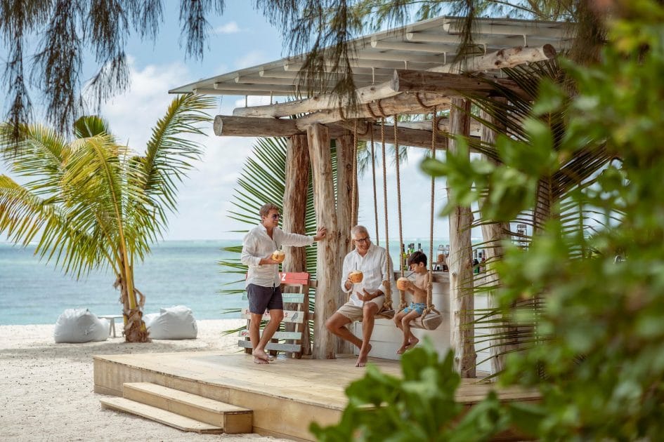 Viaje a Isla Mauricio Chiringuito de playa en la Isla de los Ciervos. Foto de Google Maps de La Plaz Beach Grill Viaje a Isla Mauricio Chiringuito de playa en la Isla de los Ciervos