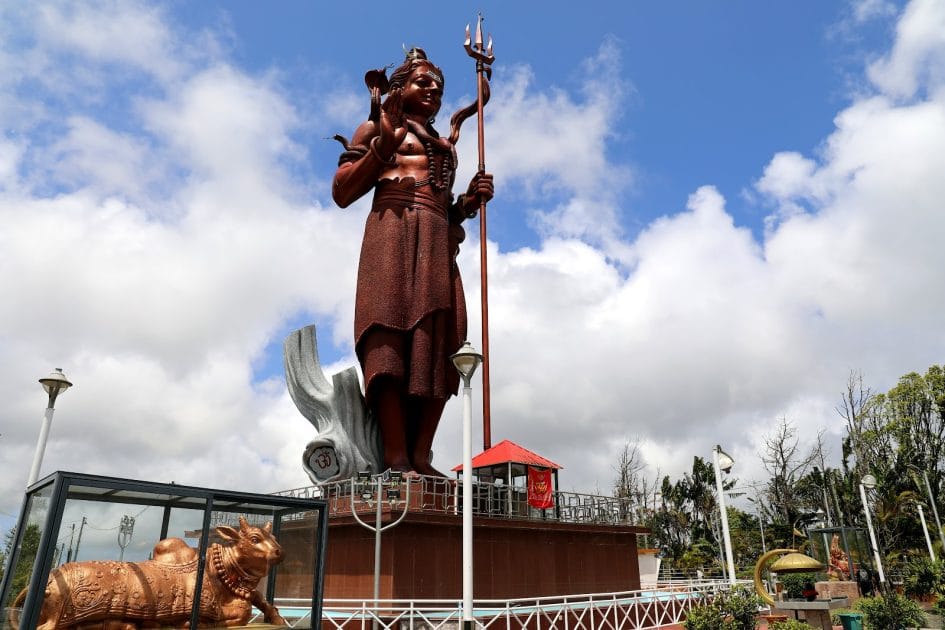 Viaje a Isla Mauricio Estatua de Shiva. Foto de Google Maps de Edyta Morawska Viaje a Isla Mauricio Estatua de Shiva