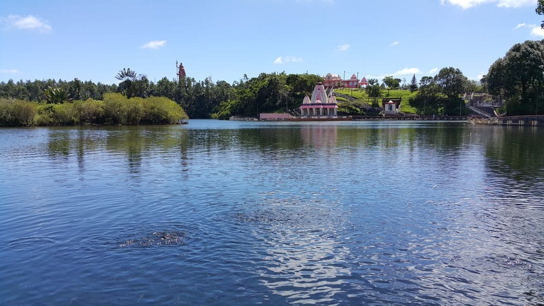 Viaje a Isla Mauricio Lago Grand Bassin. Foto de Google Maps de Waldemar Kozłowski Viaje a Isla Mauricio Lago Grand Bassin
