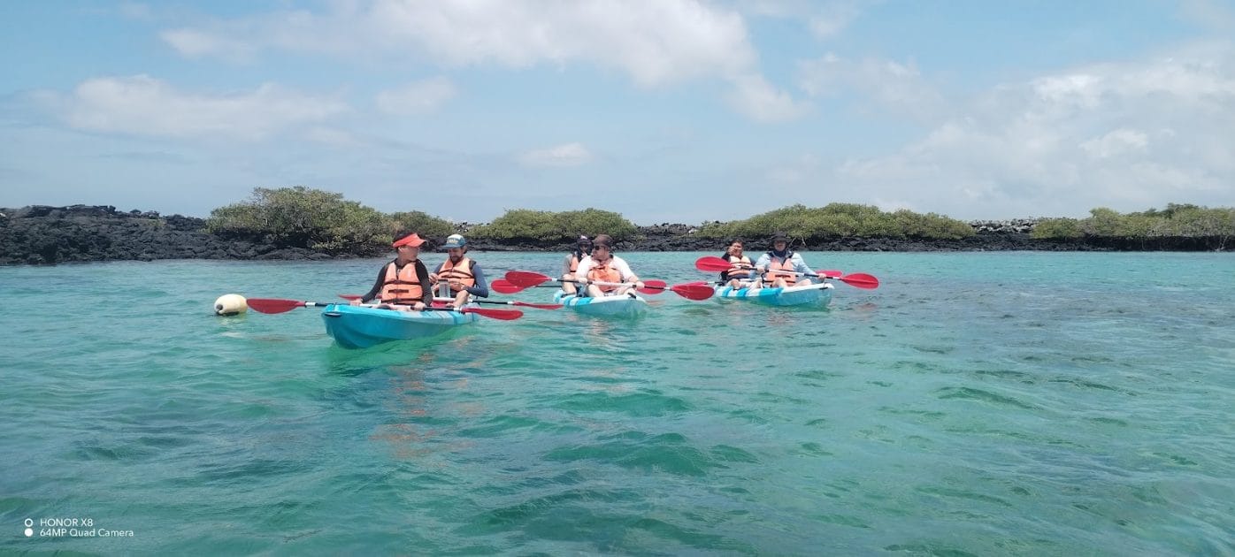 Viaje a las Islas Galápagos Excursiones en kayak. Foto de Google Maps de Carlos Abudeye Viaje a las Islas Galápagos Excursiones en kayak