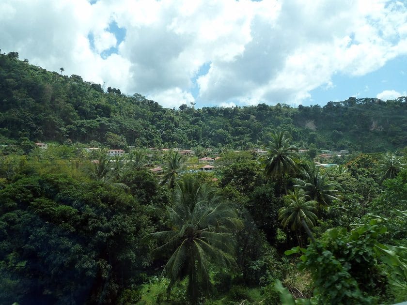 Atractivos turísticos de Dominica Wotten Waven