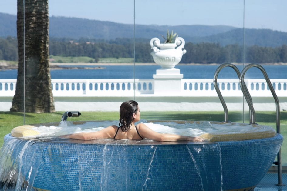 Islas de Galicia para visitar Balneario del Gran Hotel La Toja Islas de Galicia para visitar Balneario del Gran Hotel La Toja