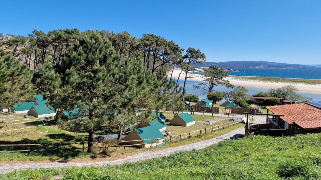 Islas de Galicia para visitar Camping de Cíes. Foto de Google Maps de Anselmo Hidalgo Rivero Islas de Galicia para visitar Camping de Cíes