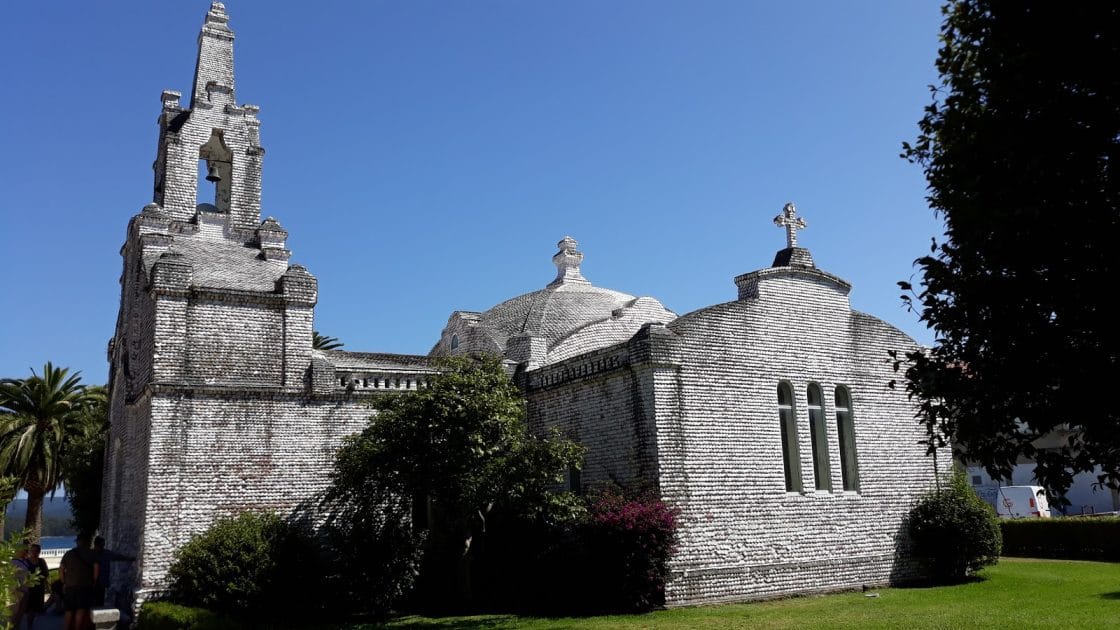 Islas de Galicia para visitar Ermita da Caralampio da Toxa. Foto de Google Maps de Rafael Garcia Islas de Galicia para visitar Ermita da Caralampio da Toxa