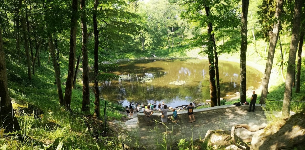 Qué ver en Saaremaa Cráter de Kaali. Foto de Google Maps de Targo Kure Qué ver en Saaremaa Cráter de Kaali