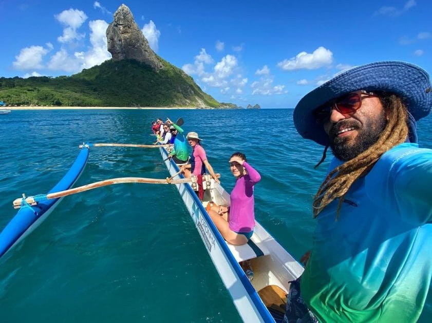 Actividades en Fernando de Noronha - Paseos en canoas hawaianas