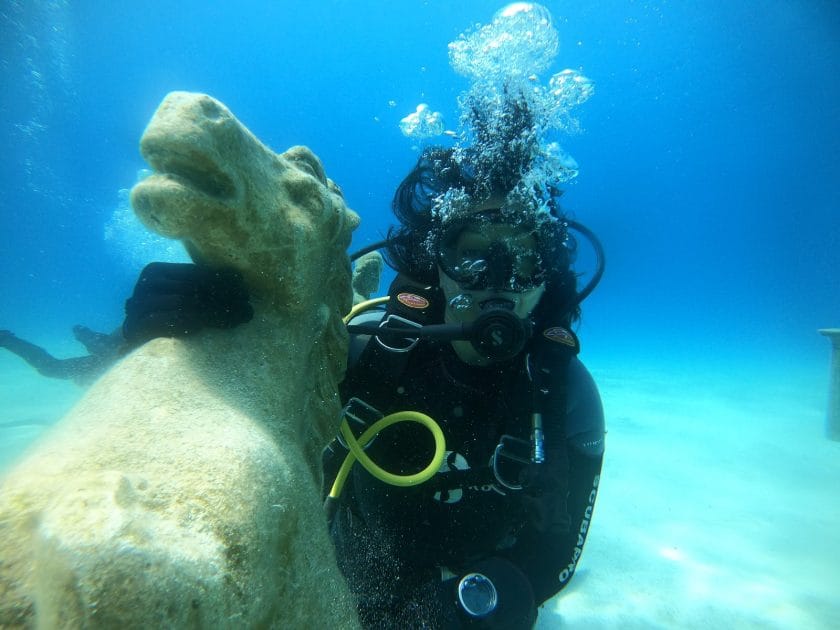 Museos de Chipre Buceo entre esculturas