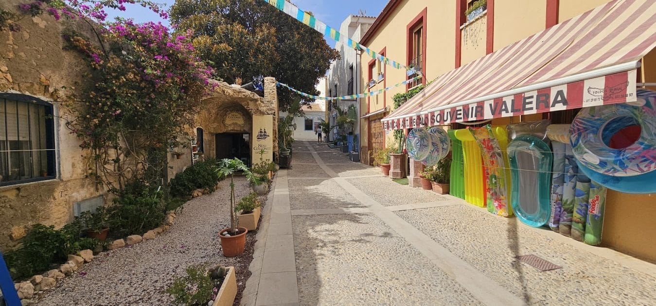 Qué ver en Tabarca, Alicante Tiendas de souvenirs Qué ver en Tabarca, Alicante - Tiendas de souvenirs
