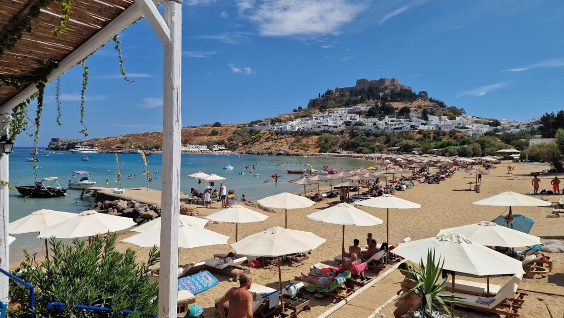 Crucero en las Islas Griegas Lindos Beach. Foto de Google Maps de Beppe Pomero Crucero en las Islas Griegas Lindos Beach