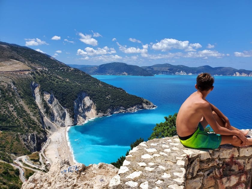 Crucero en las Islas Griegas Playa de Myrtos. Foto de Google Maps de ciupitu florin Crucero en las Islas Griegas Playa de Myrtos