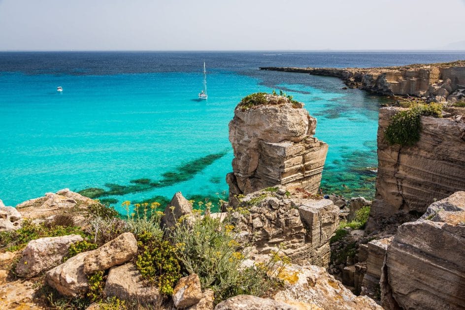 Tursimo en Italia Cala Rossa en Favignana