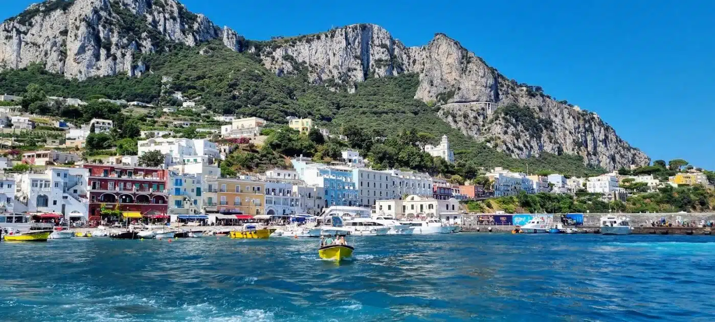 Tursimo en Italia Marina Grande en Capri