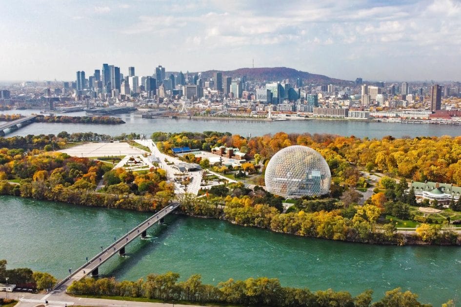 Viajar a Canadá Ciudad de Montreal. Foto de Google Maps de BRAJ MOHAN Viajar a Canadá Ciudad de Montreal