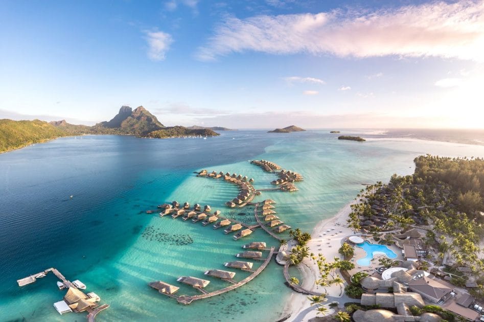 Viaje a la Polinesia Francesa Bungalows sobre el agua en Bora Bora