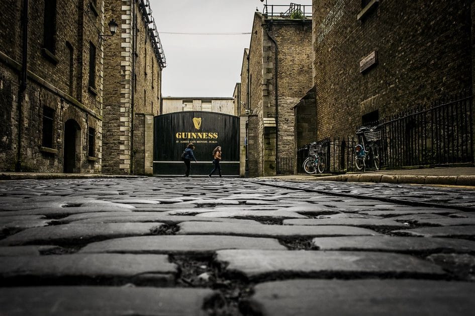 Viaje por Irlanda en 7 días Guinness Storehouse. By Dieglop Own work, CC BY SA 4.0 Viaje por Irlanda en 7 días Guinness Storehouse