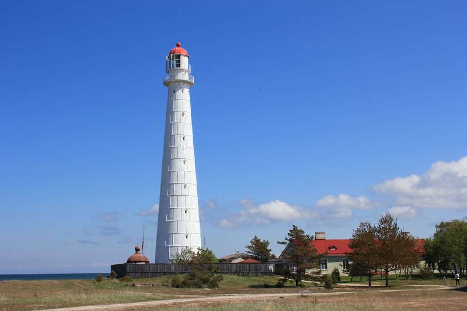 Islas de Estonia Faro de Tahkuna. By KalervoK own, CC BY SA 3.0 ee Islas de Estonia Faro de Tahkuna