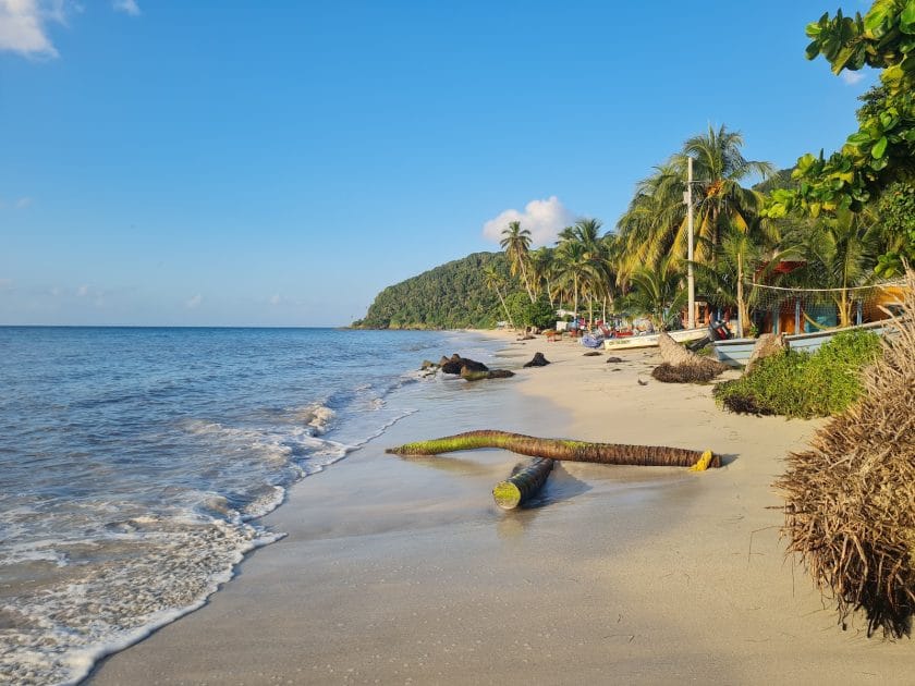 Playas de San Andrés, Providencia y Santa Catalina Bahía Manzanillo. Foto de Google Maps de Alba Fernandez Playas de San Andrés, Providencia y Santa Catalina Bahía Manzanillo