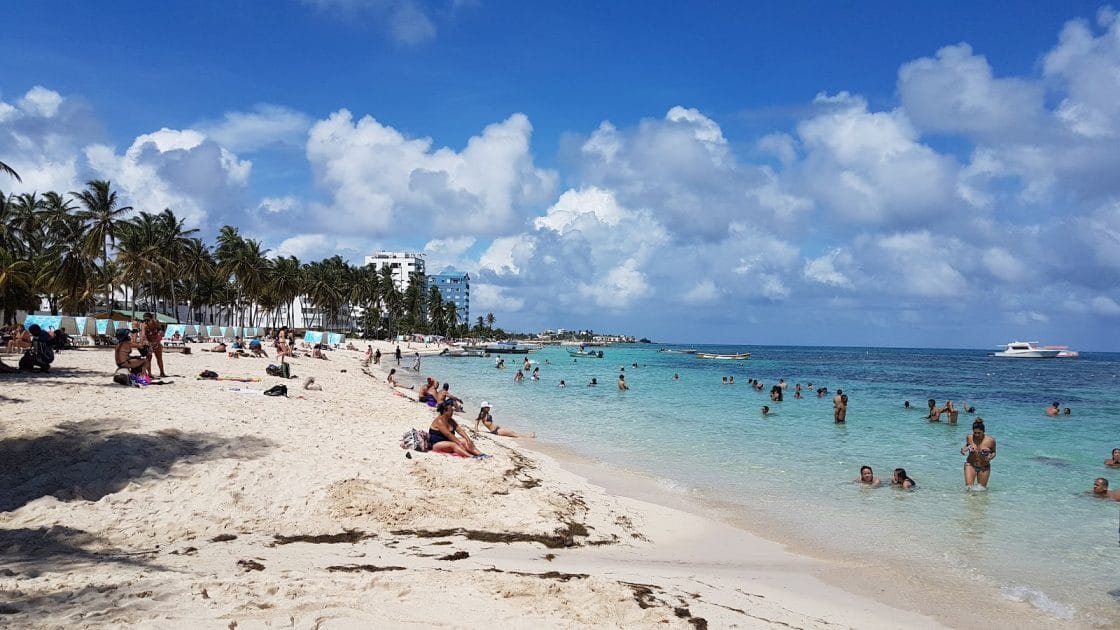 Playas de San Andrés, Providencia y Santa Catalina Spratt Bight. Foto de Google Maps de Artur Ito Playas de San Andrés, Providencia y Santa Catalina Spratt Bight