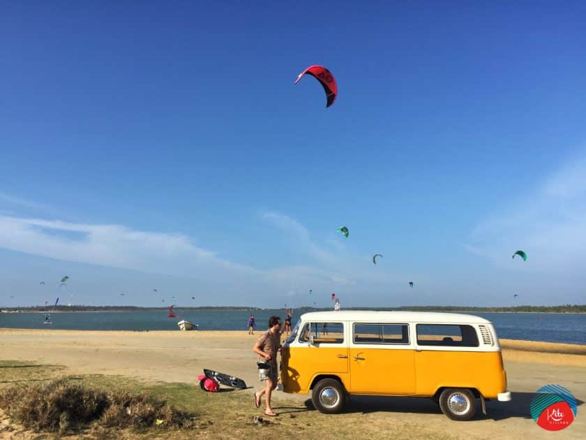 Playas paradisíacas de Sri Lanka Kitesurf en Kalpitiya. Foto de Google Maps de Ruuk Village Kiteschool Teaching Zone Playas paradisíacas de Sri Lanka Kitesurf en Kalpitiya