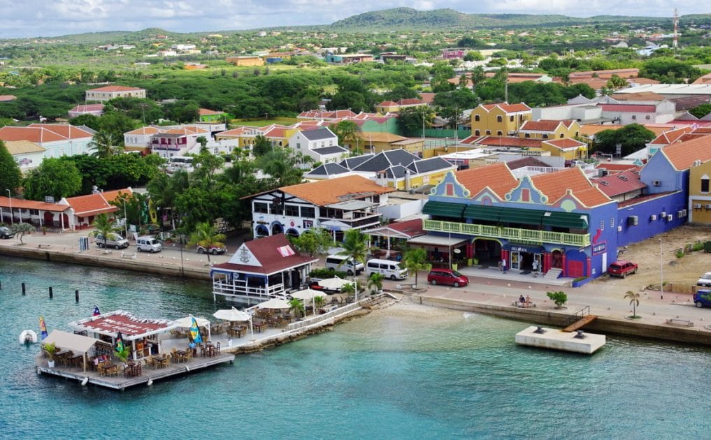 Destinos en Antillas Holandesas La capital de Bonaire, Kralendijk
