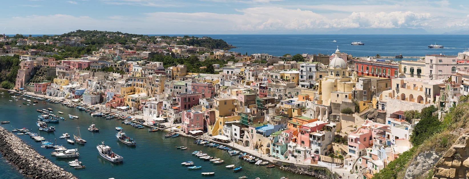 Qué ver en Procida, Italia Marina di Corricella