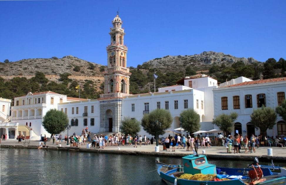 Mejores islas del Dodecaneso Monasterio de San Miguel Arcángel