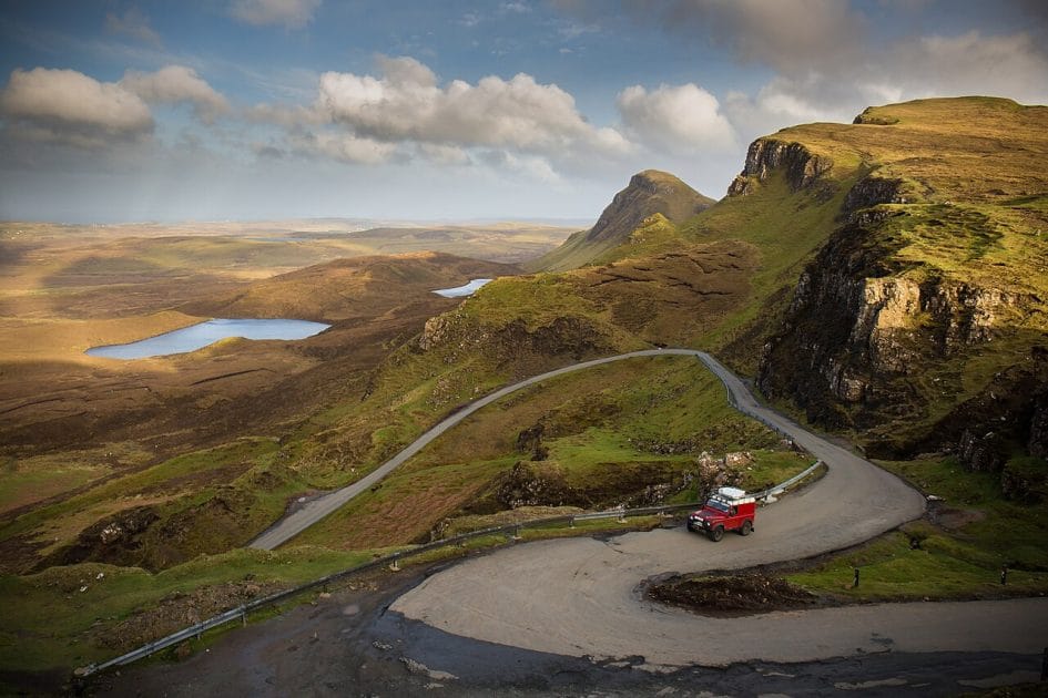 Viaje por Escocia en 7 días Carretera hacia Quiraing. Par Nono vlf — Travail personnel, CC BY SA 4.0 Viaje por Escocia en 7 días Carretera hacia Quiraing