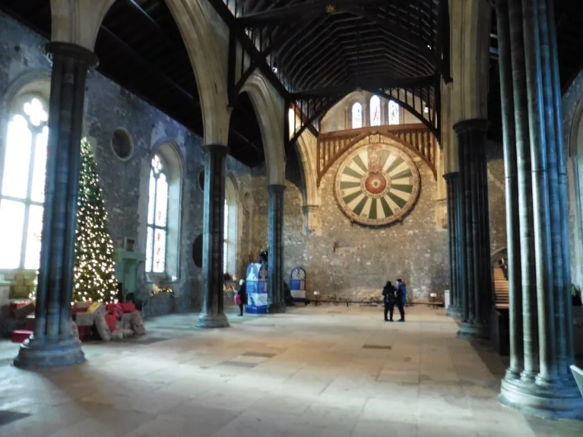 Ruta por el sur de Inglaterra de 10 dias Great Hall del Castillo de Winchester. By Inside the Great Hall, Winchester by Roger Cornfoot, CC BY SA 2.0