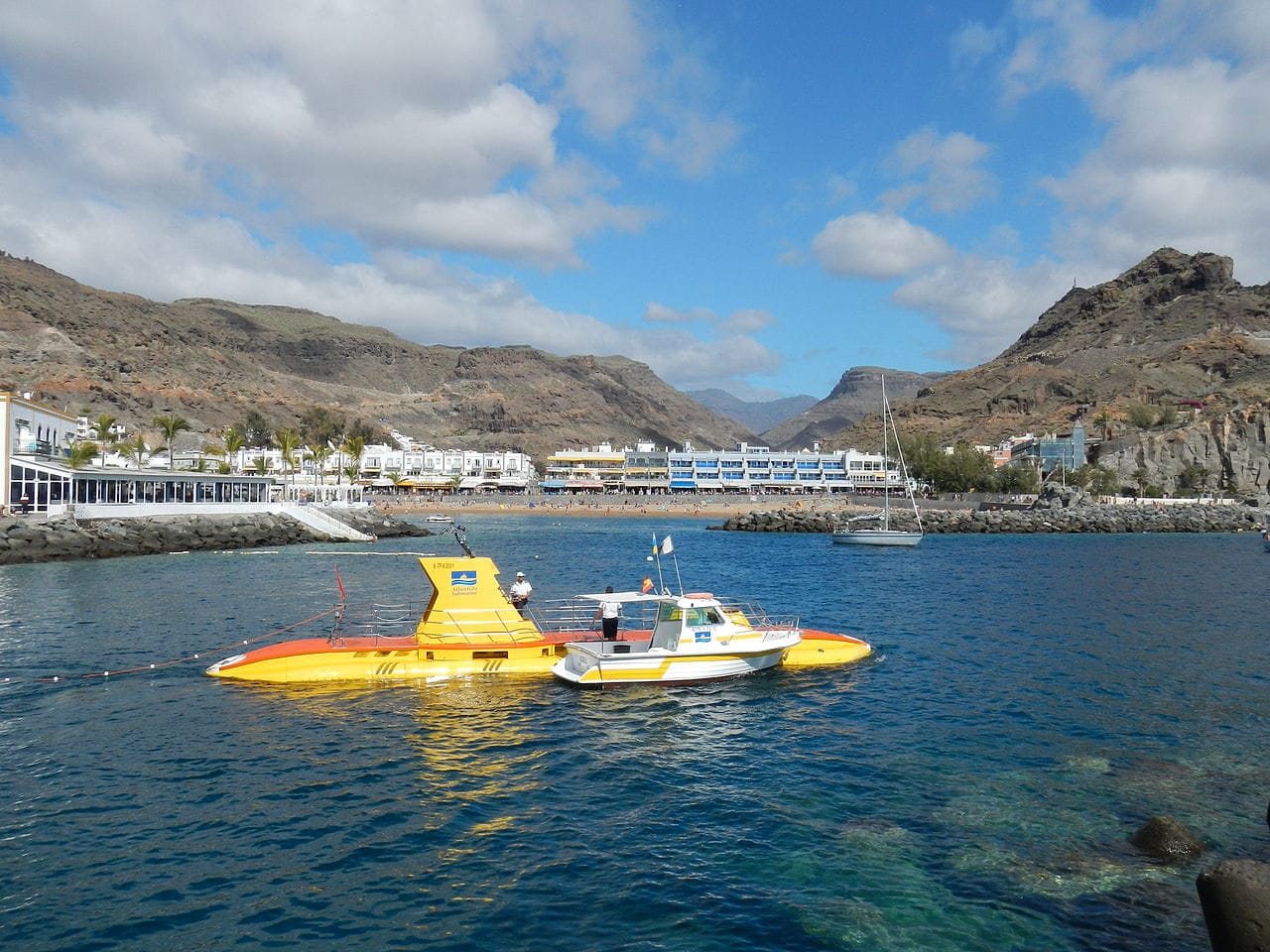 Qué hacer y qué ver en Puerto de Mogán Submarino amarillo
