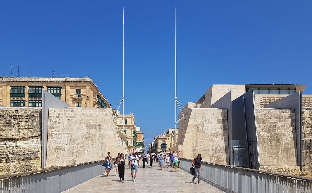 Puerta de la Ciudad de La Valeta Por Matthew Axiak Trabajo propio, CC BY SA 4.0 Puerta de la Ciudad de La Valeta