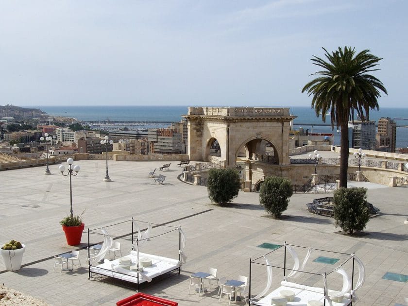 Panorámica del Golfo degli Angeli desde la Terraza de Umberto I