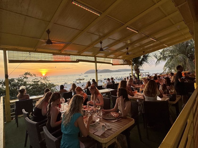 Yellow Beach Café en Pantai Cenang