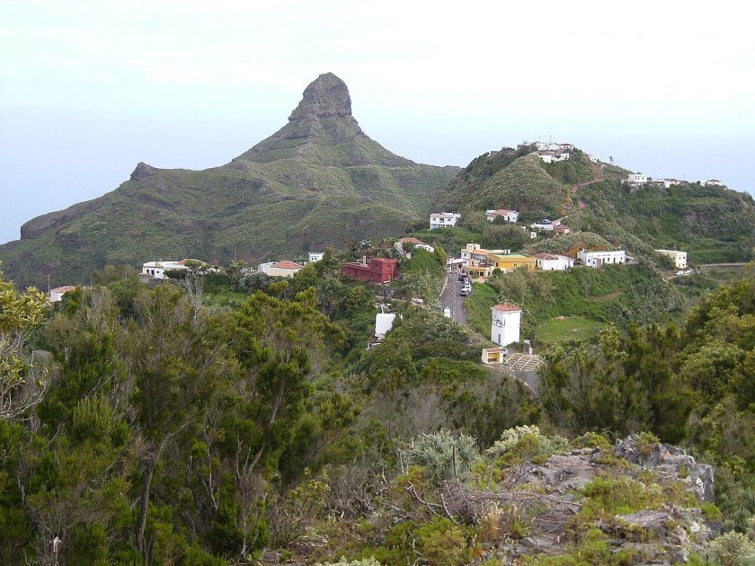 Caserío y Roque de Taborno 