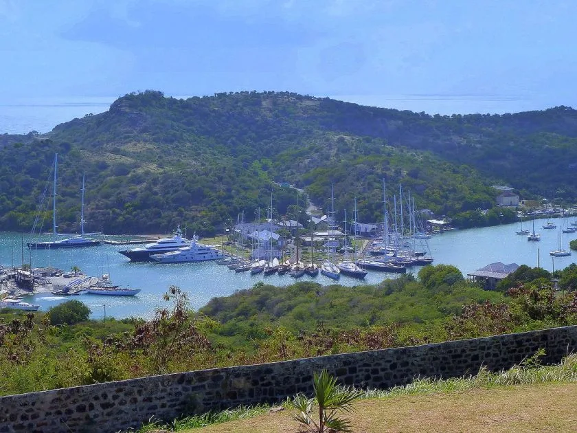 Nelson's Dockyard desde Fort Hill