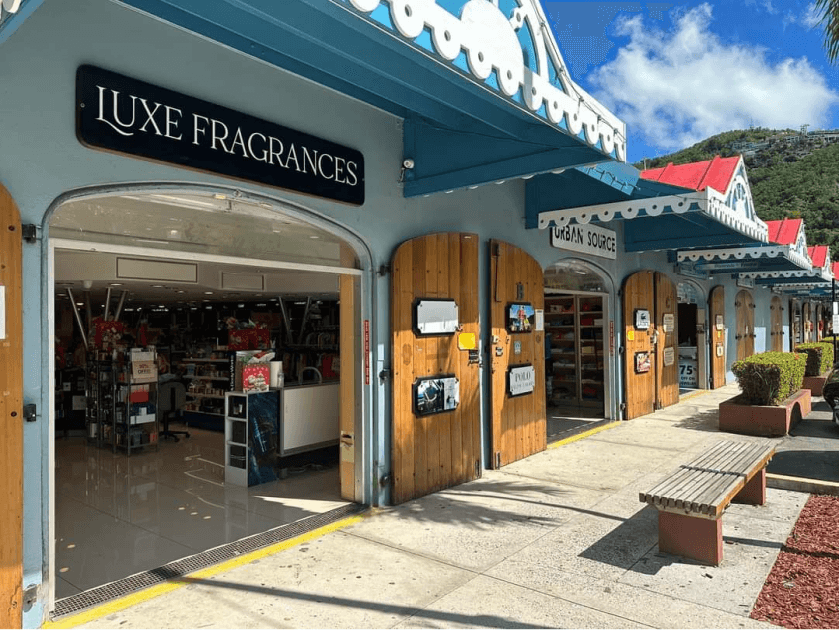 Shopping en Saint Thomas Foto de Google Maps de Manar LLC Shopping en Saint Thomas