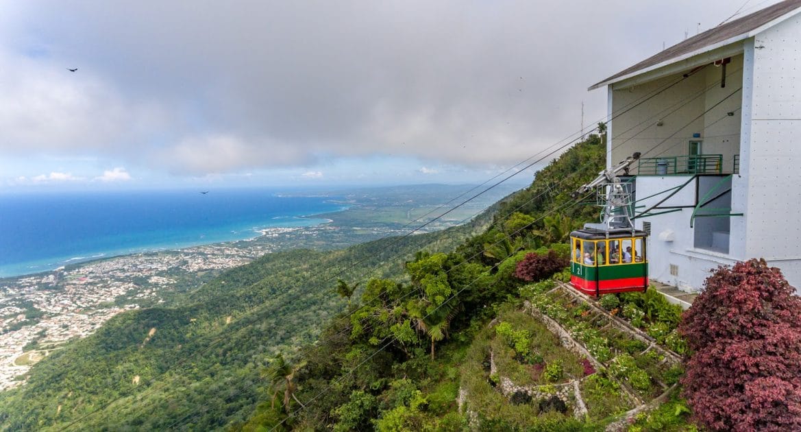 Teleférico en el Pico Isabel de Torres 