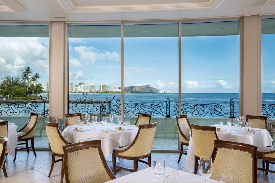 Restaurante frente al mar en Honolulu